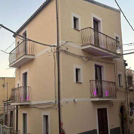 Cappuccini Room's Lejlighed Caltagirone